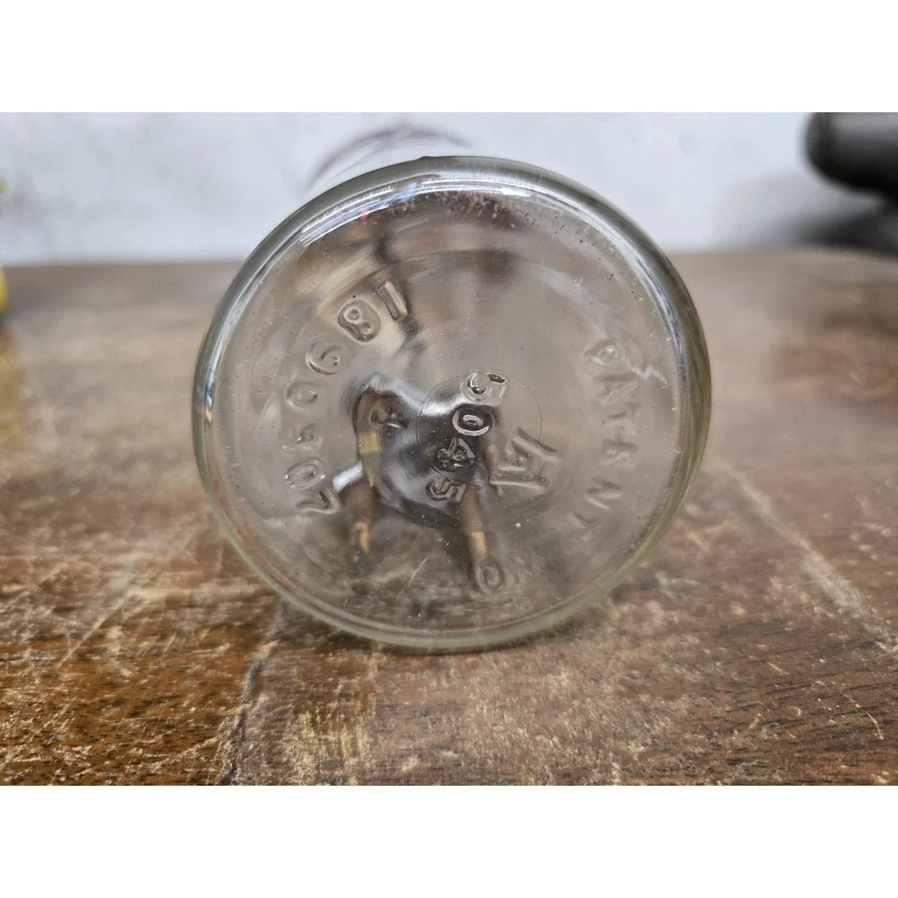Vintage Hand Crank Glass Food Chopper Mixer Red Top Measuring Jar Kitchen